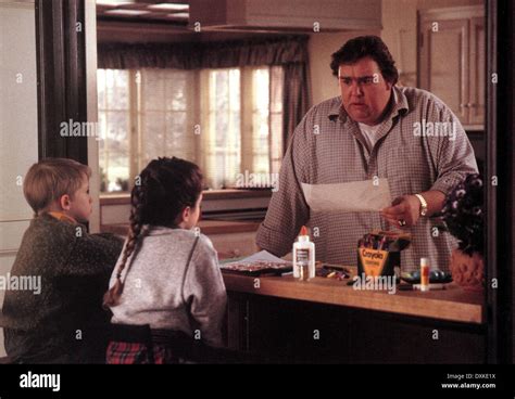 John candy uncle buck hi-res stock photography and images - Alamy