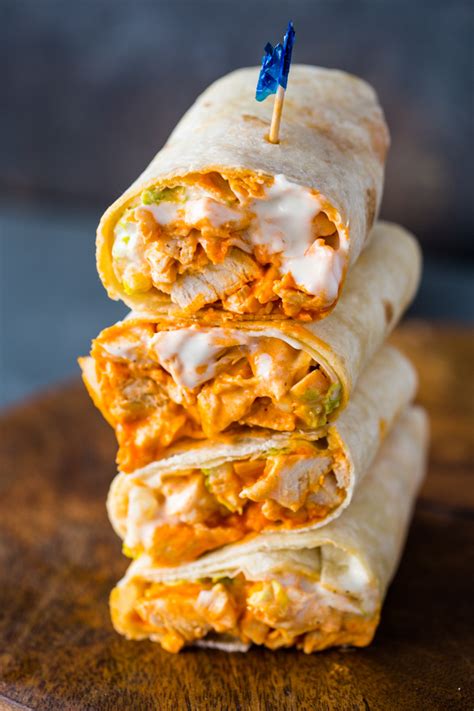 5 Minute Buffalo Chicken Wraps | Gimme Delicious