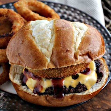 Rodeo Burger Recipe | Yummly | Recipe | Gourmet burgers, Rodeo burger ...