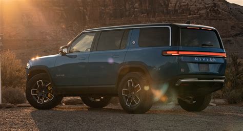 Rivian Pushes Back Deliveries Of Long Range R1T And R1S To 2023 | Carscoops