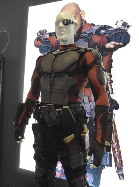 Hollywood Movie Costumes and Props: Will Smith's Deadshot movie costume ...