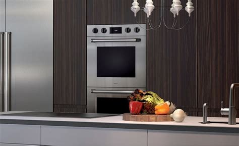 Wolf 30" M Series Professional Built-In Double Oven (DO3050PM/S/P)