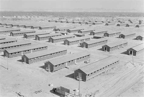 The Japanese-American Artist Who Went to the Camps to Help | The New Yorker