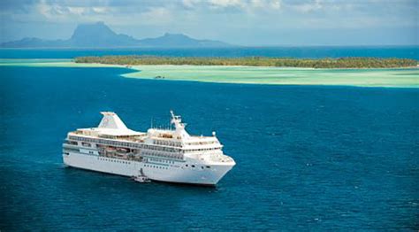 Spend the Holidays in Paradise with These Luxe Sailings from Paul Gauguin Cruises | BeachDeals