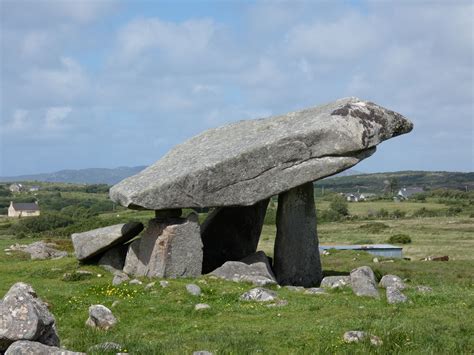 The Kilclooney Dolmen is an impressive Dolmen / Portal Tomb dating to 3500 BC