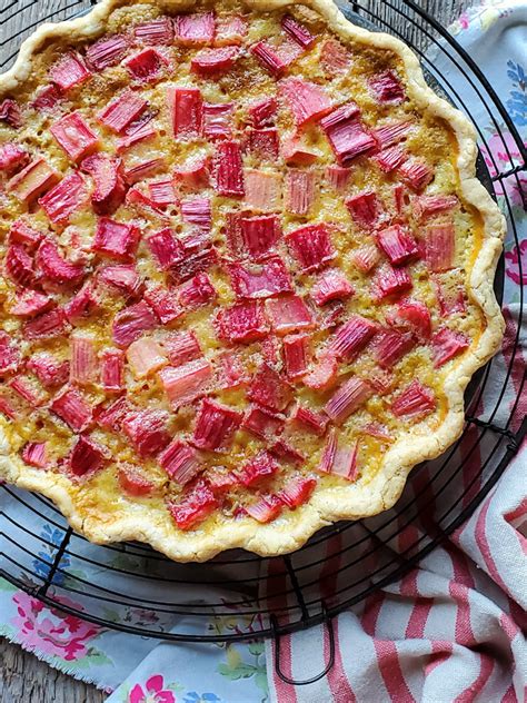 Rhubarb Vanilla Custard Pie | The Lemon Apron