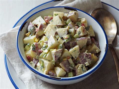 The Lady's Warm Potato Salad : Paula Deen : Food Network | Фуд нетворк ...