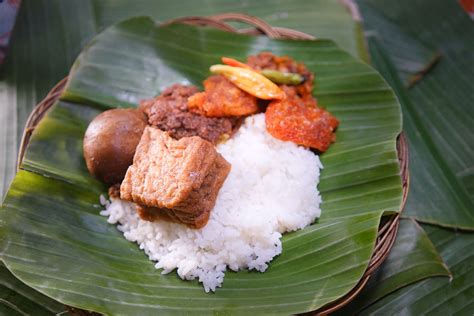 Nasi Gudeg Telur Tahu - Gudeg Yu Djum Pusat