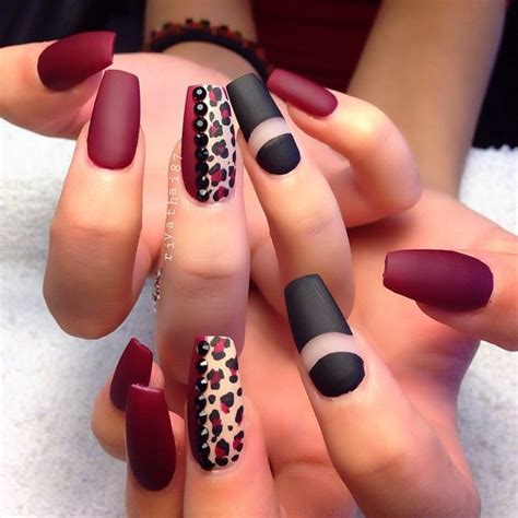 40 Cool Matte Nail Art Designs You Need To Try Right Now » EcstasyCoffee