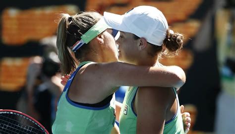 Australian Open 2020: Ash Barty upset by Sofia Kenin in semi-final ...