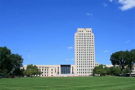 North Dakota's state capitol building in Bismarck is pret… | Flickr