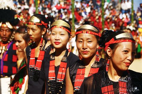 Phom Naga women in traditional during unity dance at Hornbill Festival 2015 | Traditional ...