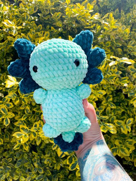 Crochet axolotl, Mint axolotl plushie, axolotl plush toy, crochet ...