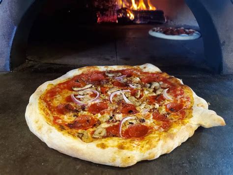 Bruno's Wood-Fired Pizzeria | 128 Front St, Bath, ME 04530, USA