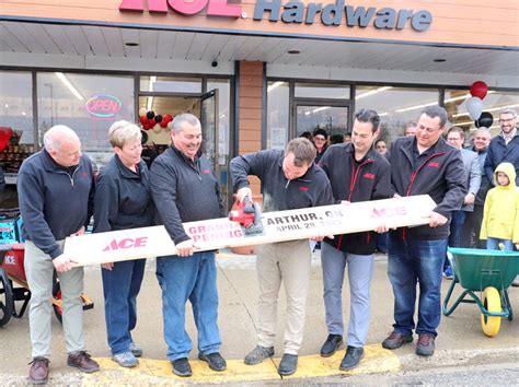 Ace Hardware opens it's newest location