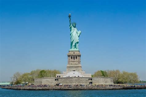 Statue of Liberty, Ellis Island and 9/11 Memorial Tour - Hellotickets