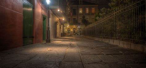 New Orleans Ghost Tours | Haunted Tours in New Orleans' French Quarter