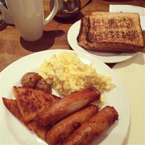 Breakfast - Picture of Jurys Inn Belfast, Belfast - TripAdvisor