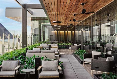 Biggest-ever Amex Centurion Lounge opens in Atlanta — with outdoor terraces and bars for both ...