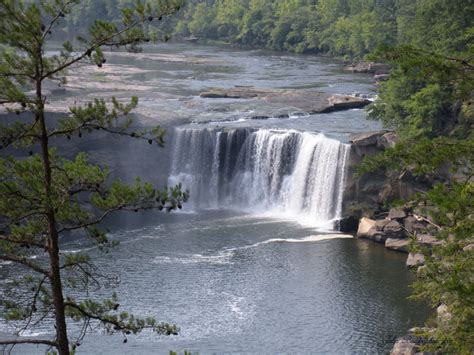 Cumberland Falls State Resort Park, a Kentucky State Park located near Corbin, London and Somerset