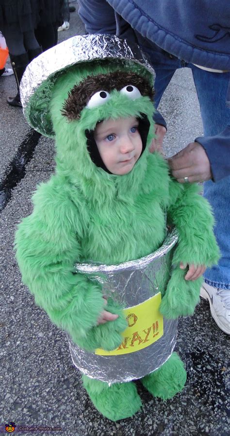 Oscar The Grouch Halloween Costume - Photo 2/5