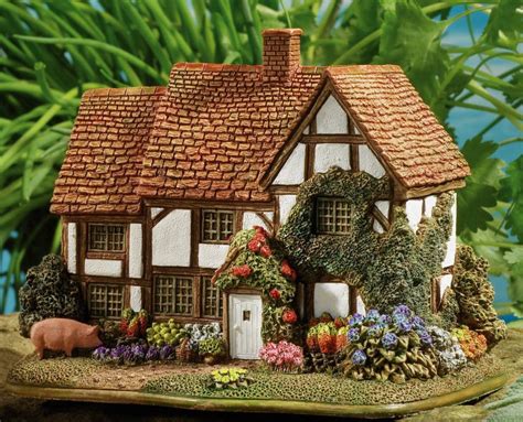 Lilliput Lane L3407 Sage Cottage NEW 17355 | Fairy house diy, Cute ...