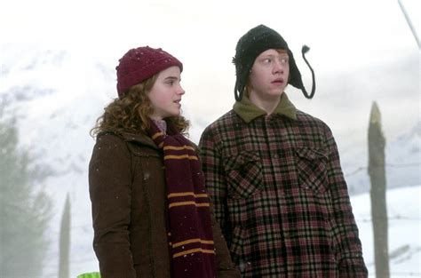 Hermione and Ron in Hogsmeade — Harry Potter Fan Zone