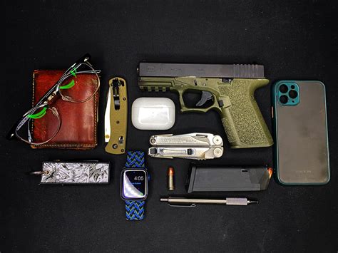 The Most Common EDC Essentials: Ultimate Guide