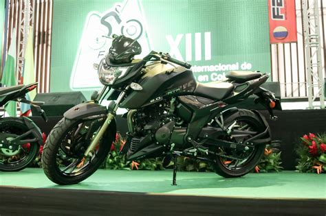 TVS Apache RTR 200 4V & RTR 160 4V Carbon Edition revealed at Feria 2 ...