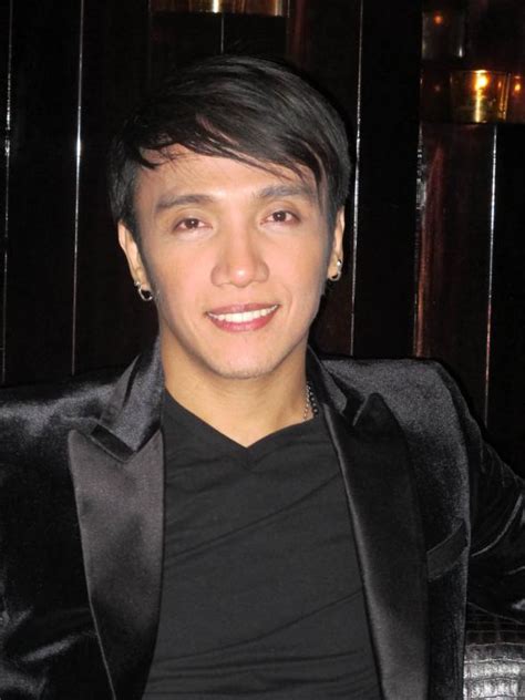 Arnel Pineda Profile, BioData, Updates and Latest Pictures | FanPhobia ...