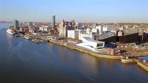 pictures of Liverpool waterfront