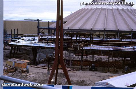 Davelandblog: Space Mountain Construction