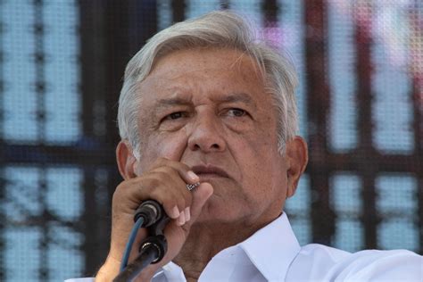 AMLO Stresses Economic Responsibility After Pena Nieto Meeting - Bloomberg