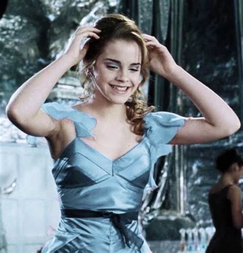 This is what Hermione Granger’s yule ball dress should have looked. | Harry Potter Amino