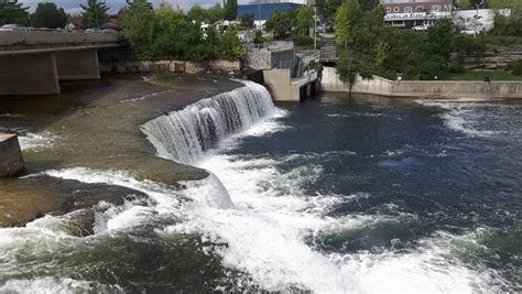 Log Chateau Park, Fenelon Falls ON