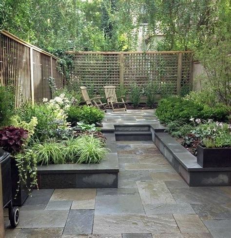 20+30+ Small Courtyard Garden Ideas – HOMYRACKS