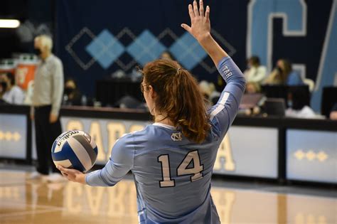 UNC Volleyball Drops Home Match to Notre Dame - Chapelboro.com