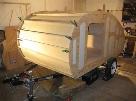 Wyoming Woody : une mini caravane teardrop pour voir le monde | Trucs Et Astuces | Caravane ...