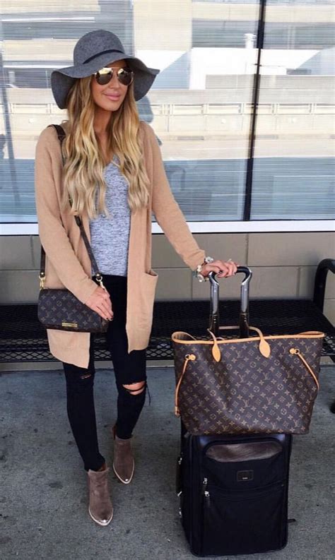 Airport outfit. More Air Travel Outfits, Casual Travel Outfit, Travel Attire, Winter Travel ...