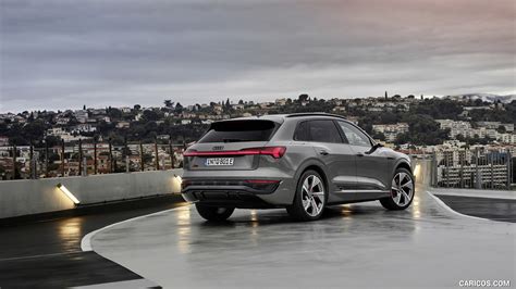 Audi Q8 e-tron | 2024MY quattro (Color: Chronos Gray metallic) | Rear ...