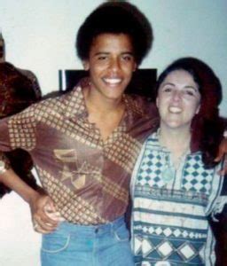 Barack Obama with mother Ann Dunham | Celebrities InfoSeeMedia