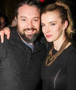 Cosmo Pfeil [2024 Update]: Actor, Betty Gilpin & Net Worth - Celeb Doko