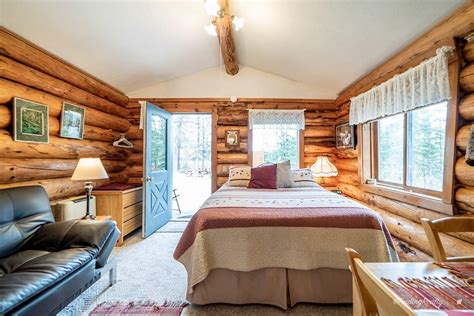 Hatcher Pass Cabins | Chalet Style Log Cabin Rental | ALASKA.ORG