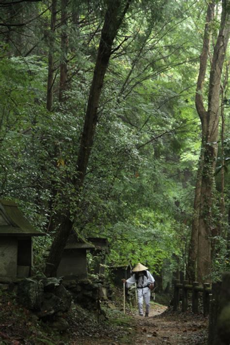 What Exactly Is the Henro? Shikoku’s 88 Temple Pilgrimage | めぐりジャパン