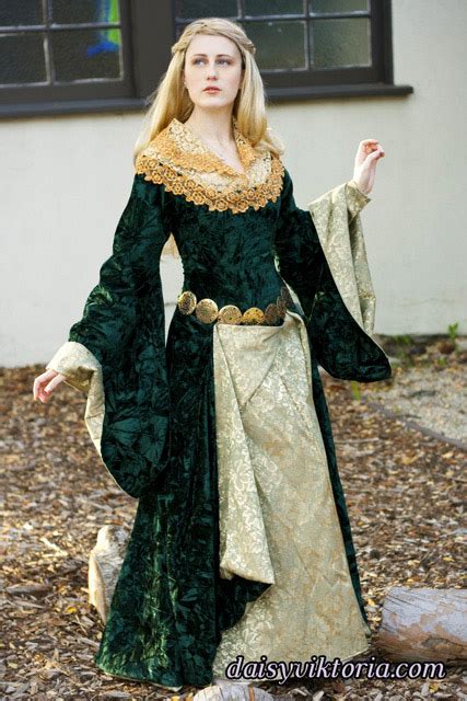 Eowyn – Faerie Queen Costuming