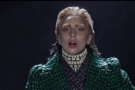 Lady Gaga's "Applause" Video: Who Did the Makeup and Hair? | Beautylish