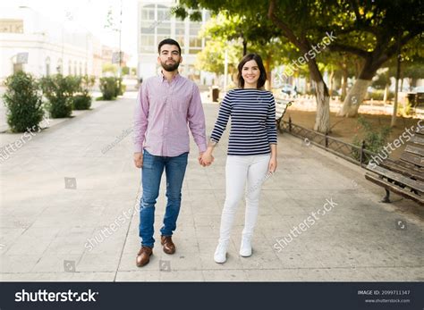 Handsome Boyfriend Beautiful Girlfriend Holding Hands Stock Photo ...