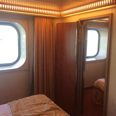 Oceanview Stateroom, Cabin Category 6C, Carnival Valor