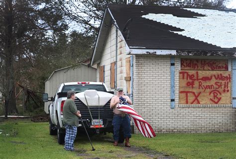 Hurricane Laura path, tracker: Storm's leftovers move east, leaving a disaster in Louisiana ...