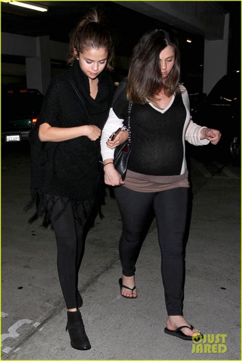 Selena Gomez Pregnant 2024 Met Gala - Flore Jillana